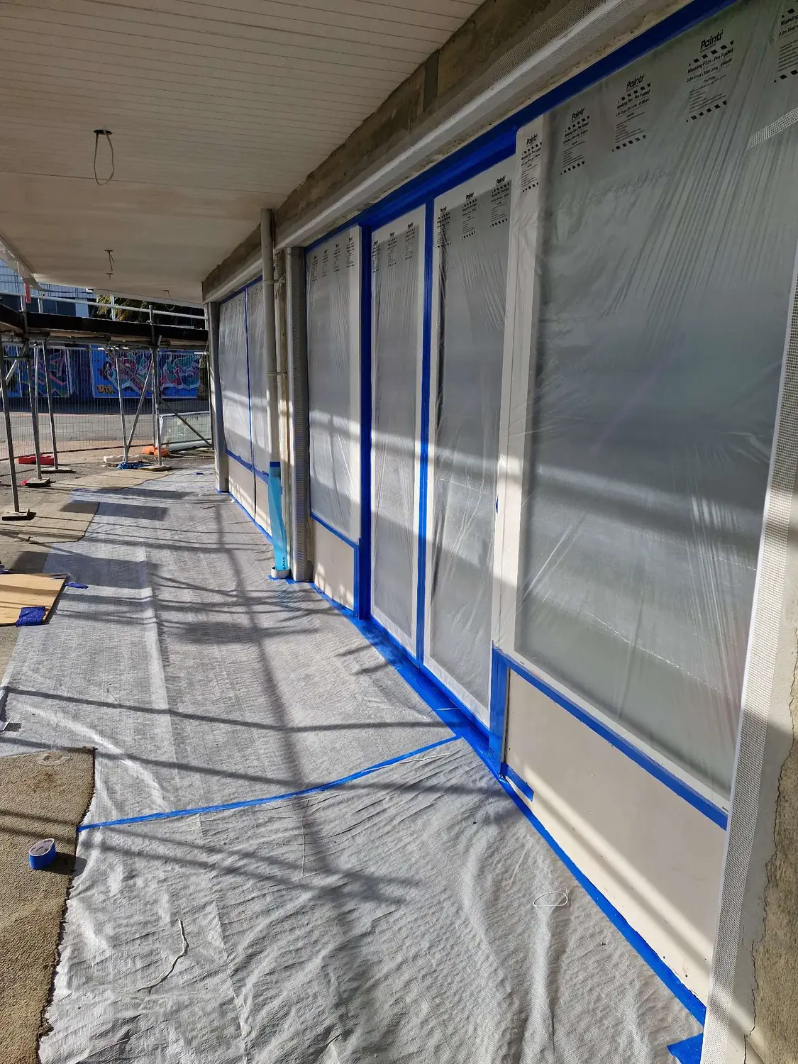 Commercial building exterior plastering project